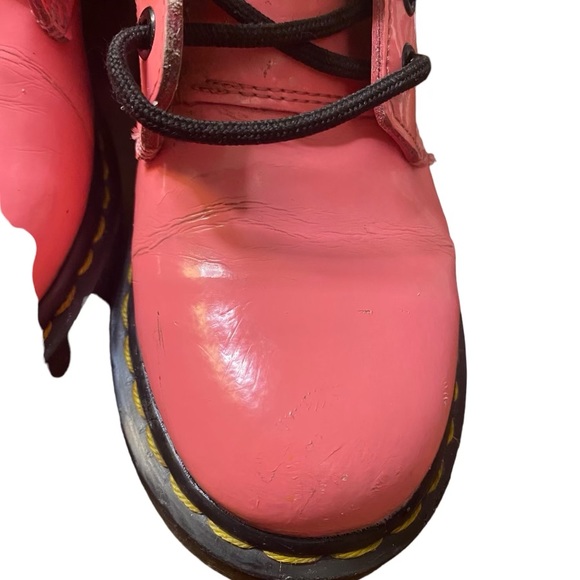 Dr. Martens Pink Combat Boots Size 6 - Picture 14 of 15